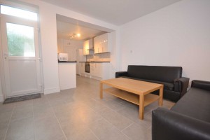 5 bedroom Semi Detached to rent in Reading