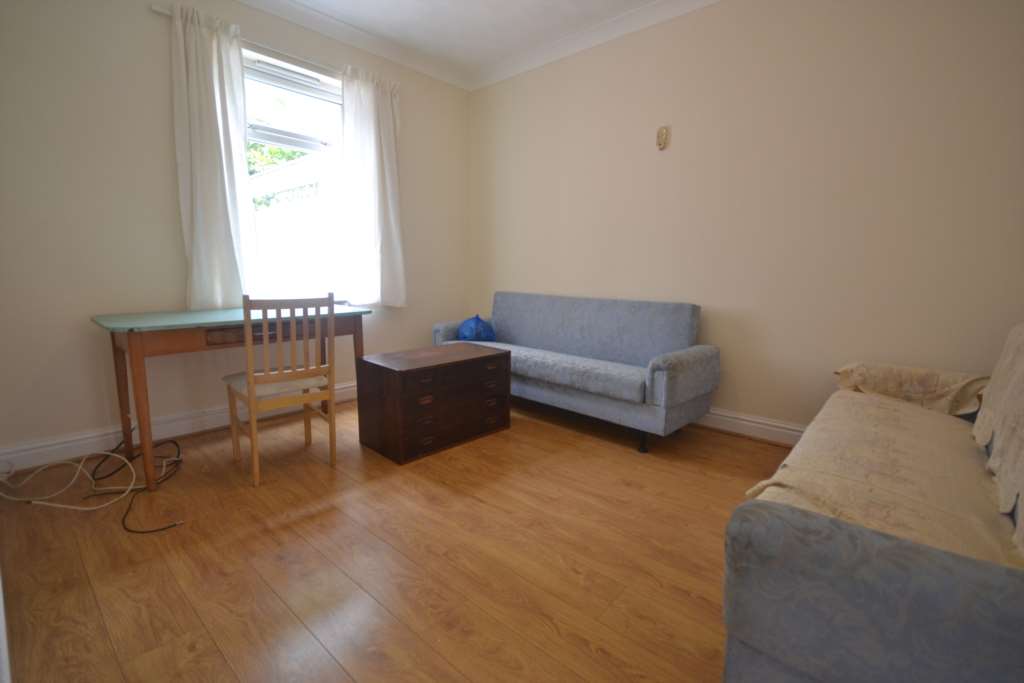 Additional Property Image 4 bedroom Terraced to rent in Reading 3