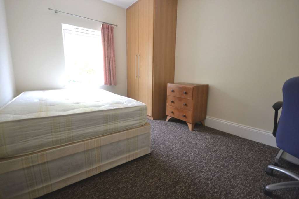 Additional Property Image 4 bedroom Terraced to rent in Reading 7