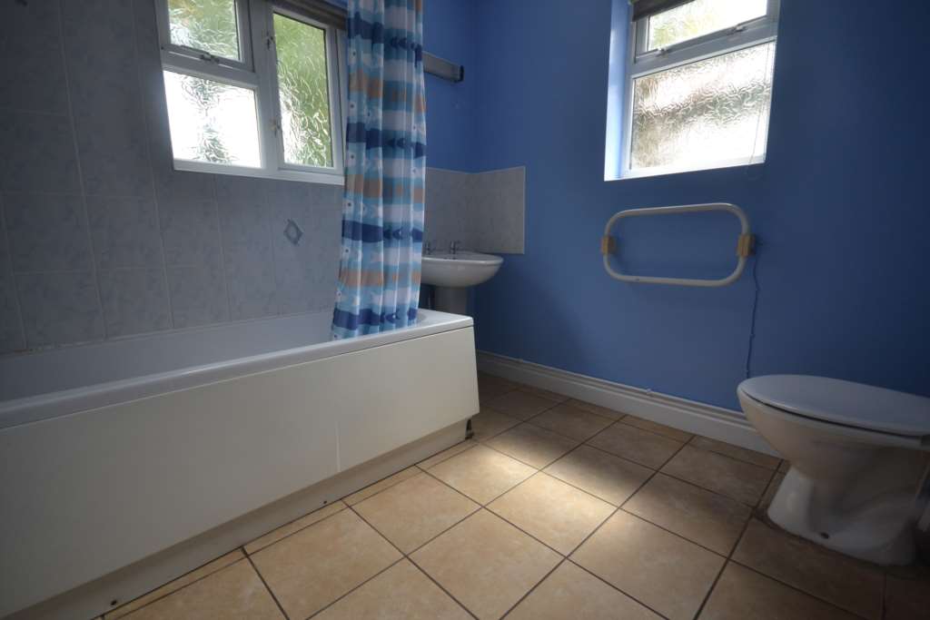 Additional Property Image 4 bedroom Terraced to rent in Reading 9