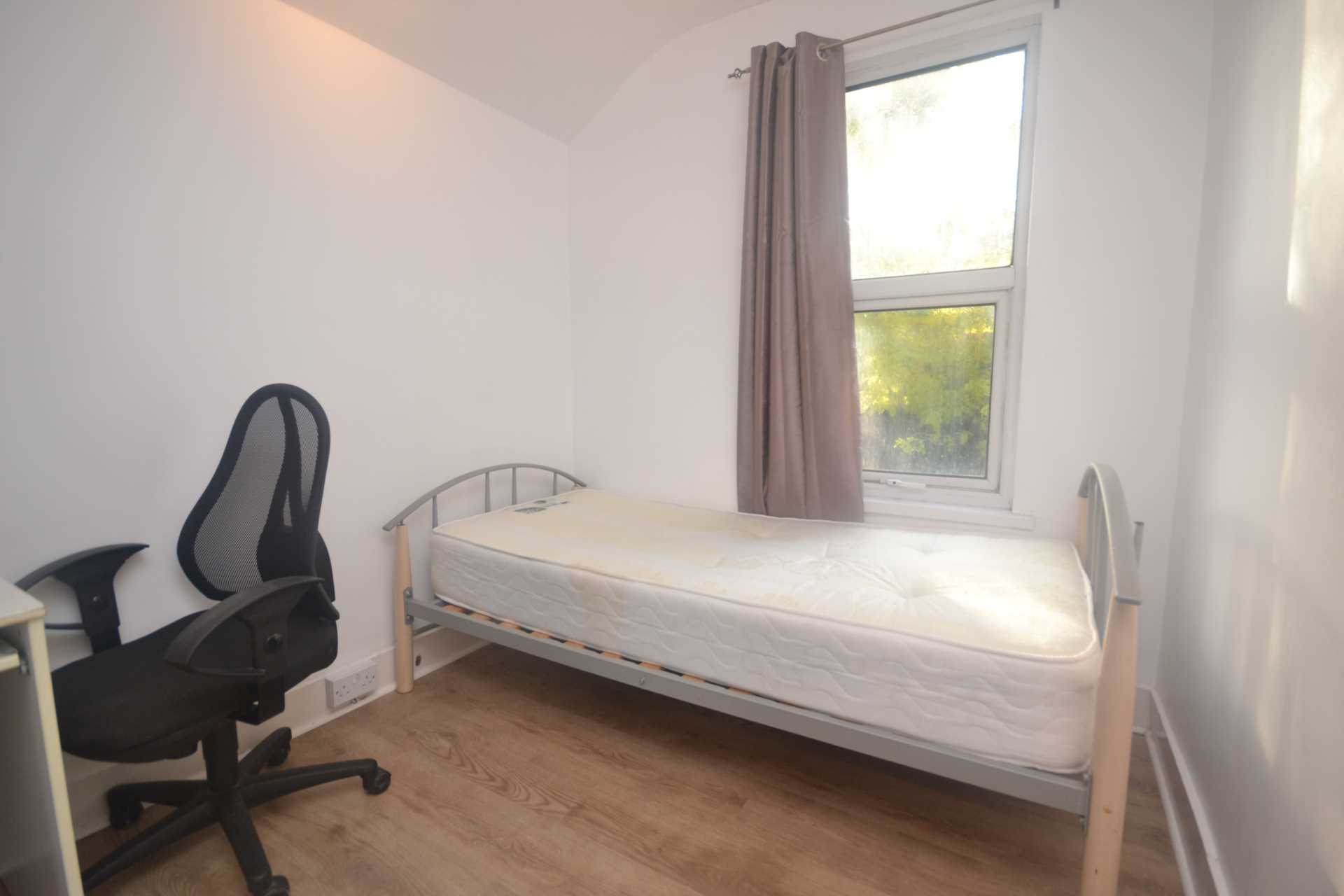 Additional Property Image 4 bedroom Terraced to rent in Reading 8