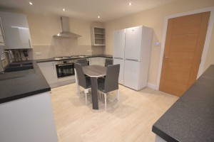 6 bedroom Semi Detached to rent in Reading