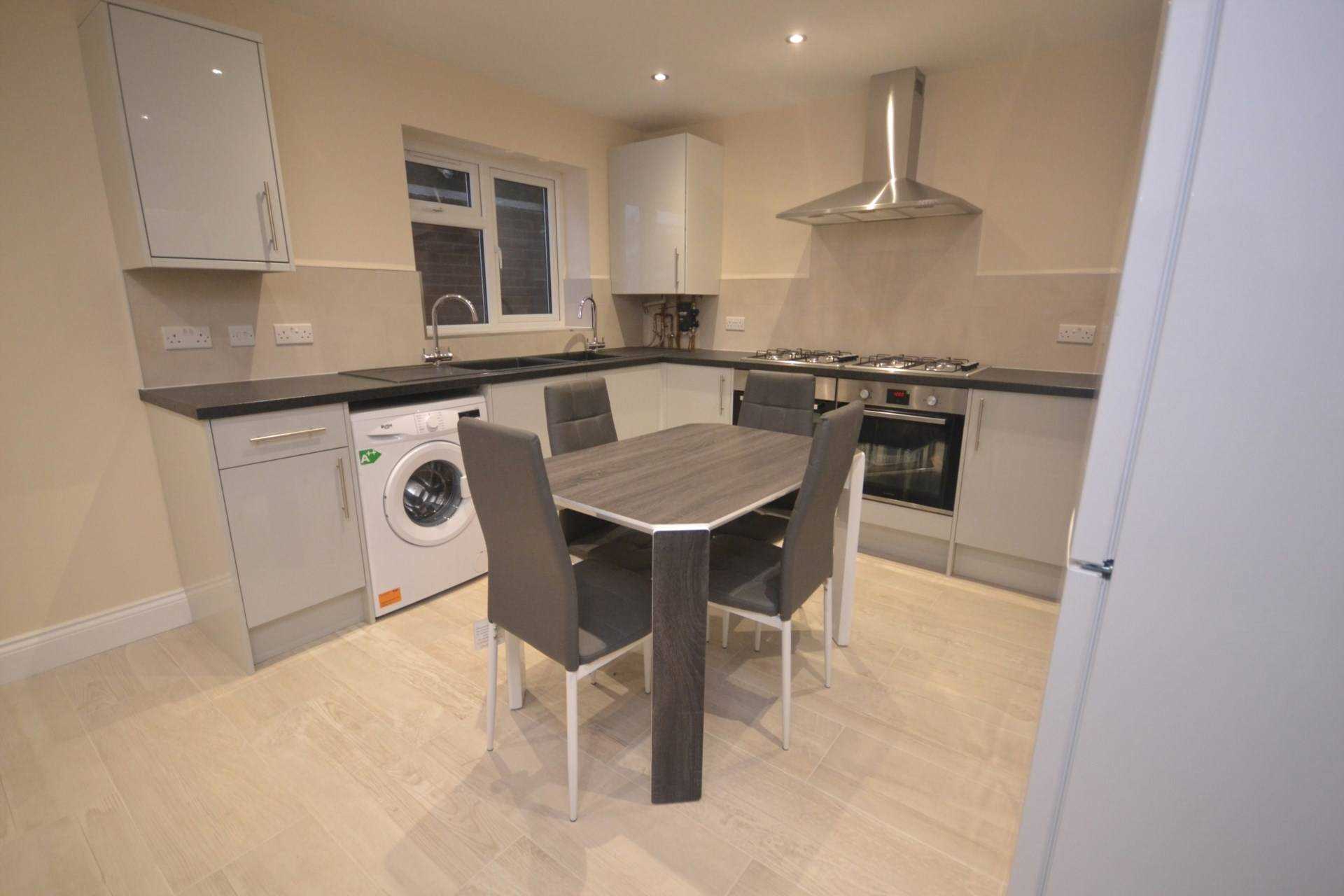 Additional Property Image 6 bedroom Semi Detached to rent in Reading 4