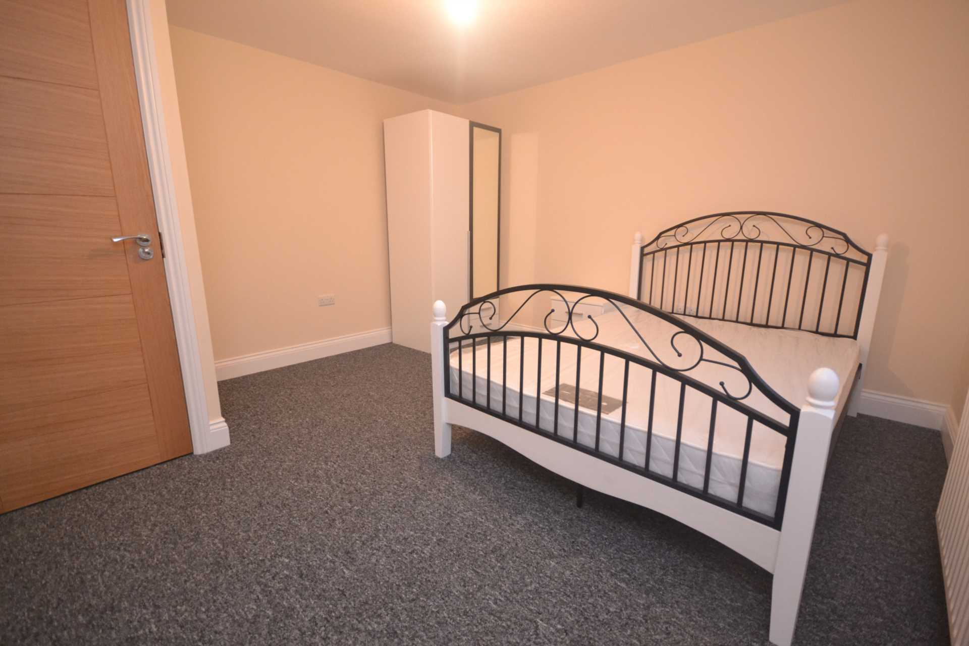 Additional Property Image 6 bedroom Semi Detached to rent in Reading 8
