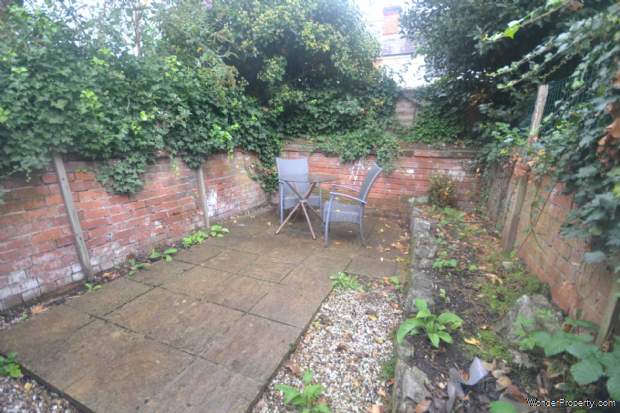 Additional Property Image 4 bedroom Terraced to rent in Reading 9