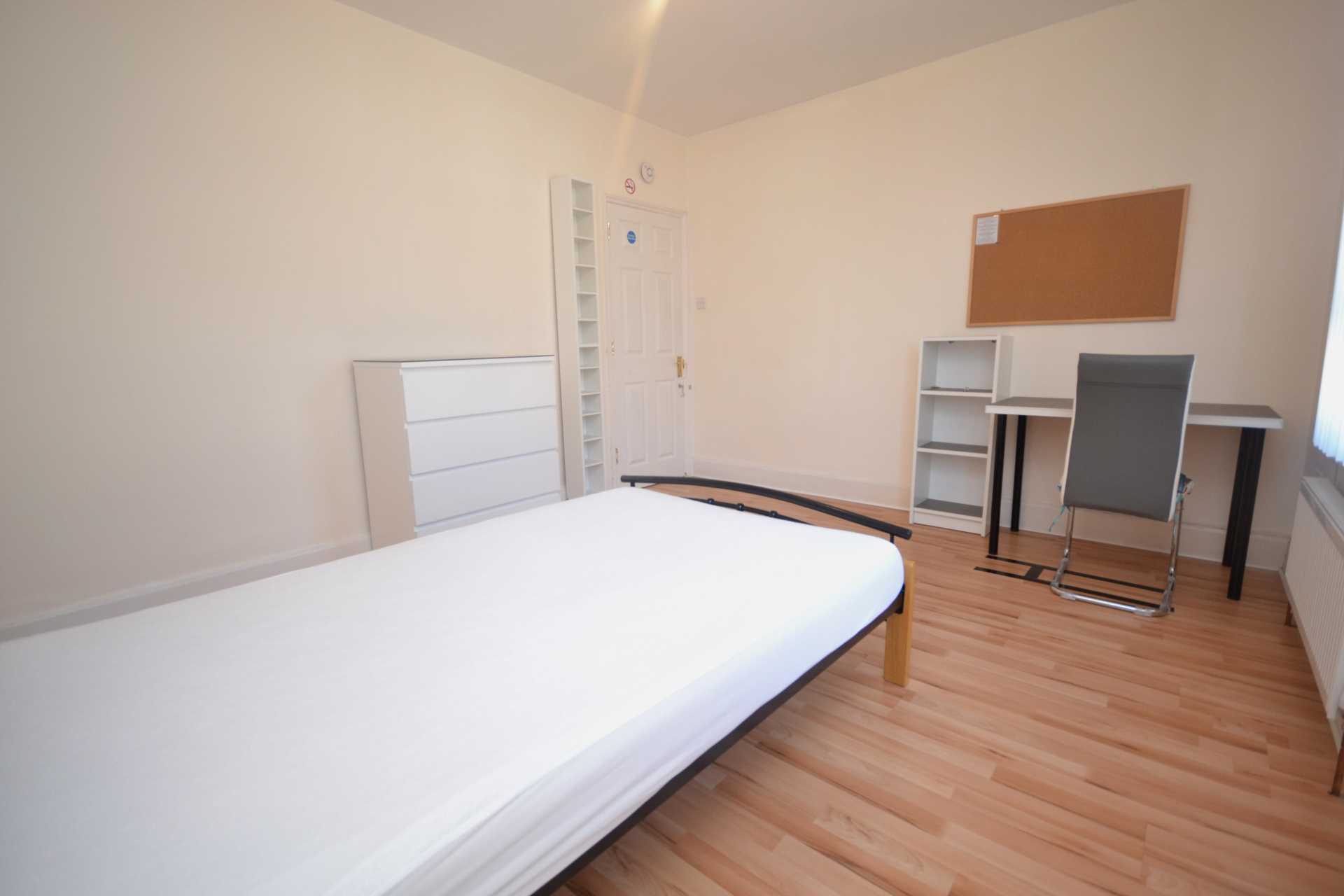 Additional Property Image 4 bedroom Terraced to rent in Reading 2