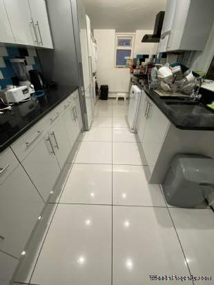 6 bedroom Terraced to rent in Reading