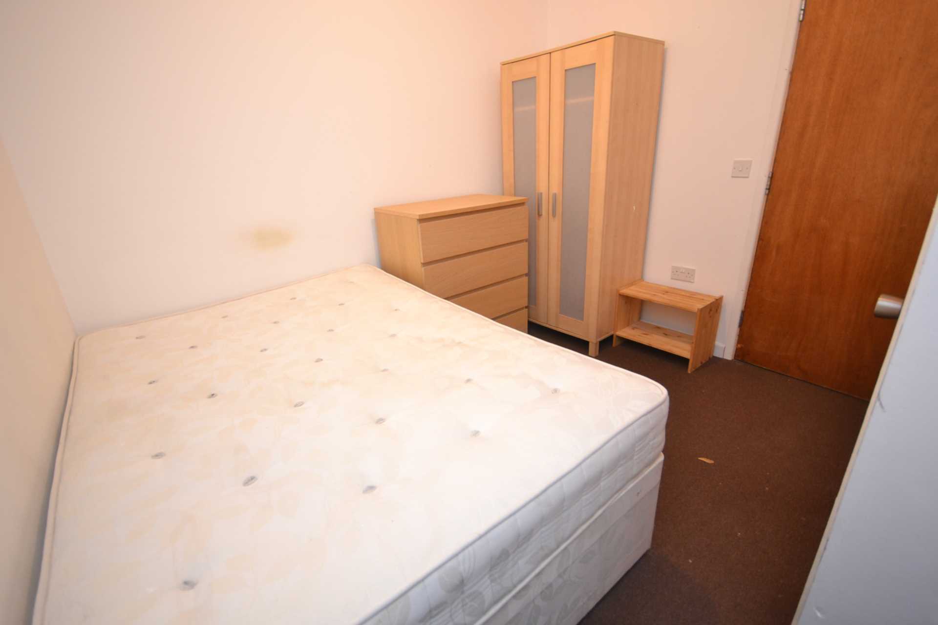 Additional Property Image 6 bedroom Terraced to rent in Reading 8