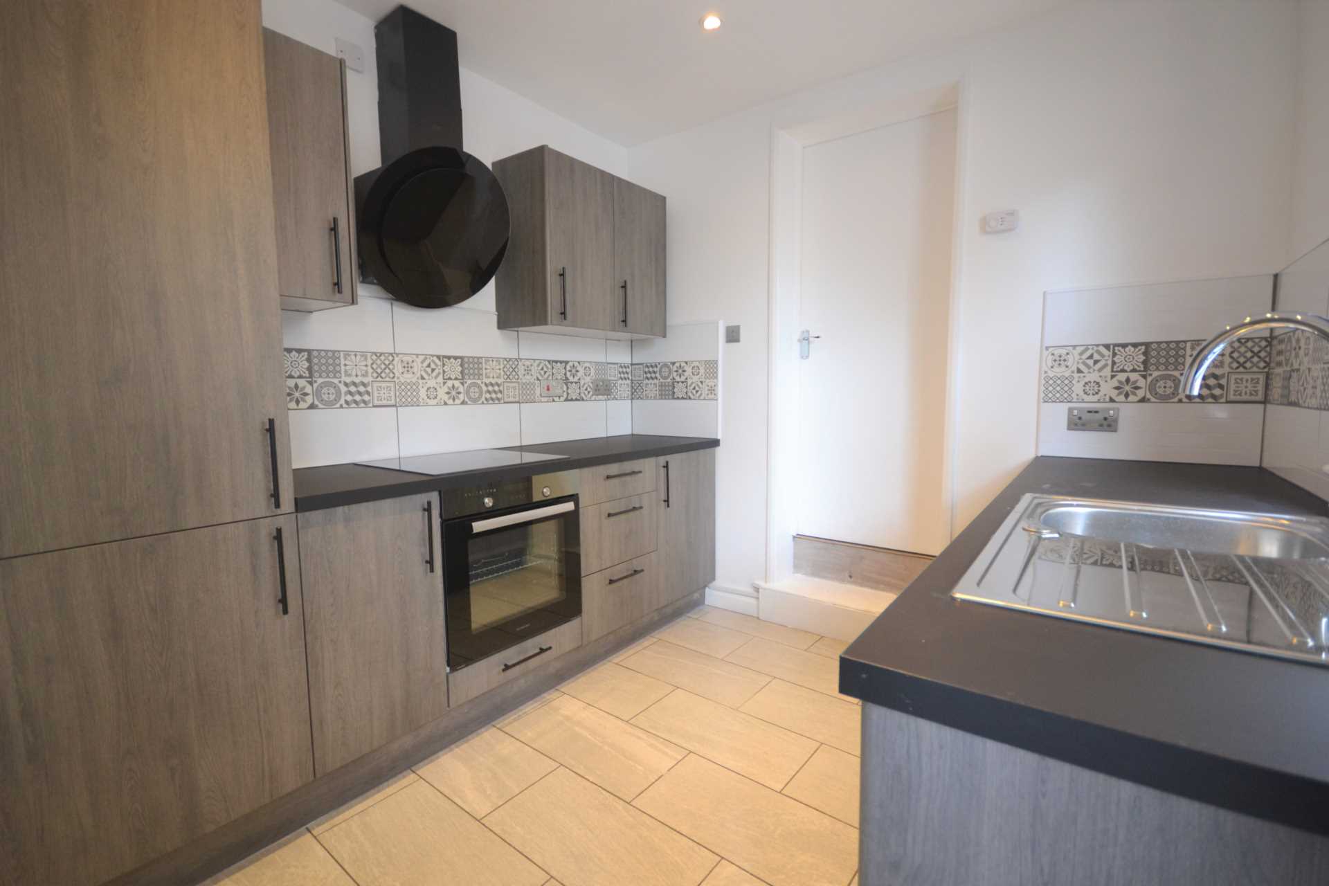 Additional Property Image 4 bedroom Terraced to rent in Reading 4