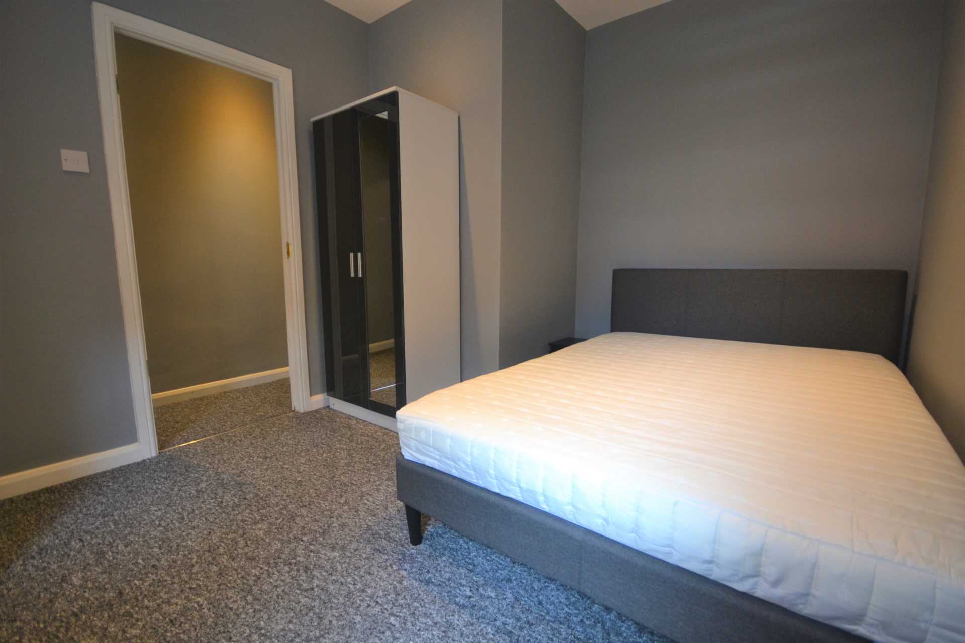 Additional Property Image 4 bedroom Terraced to rent in Reading 6