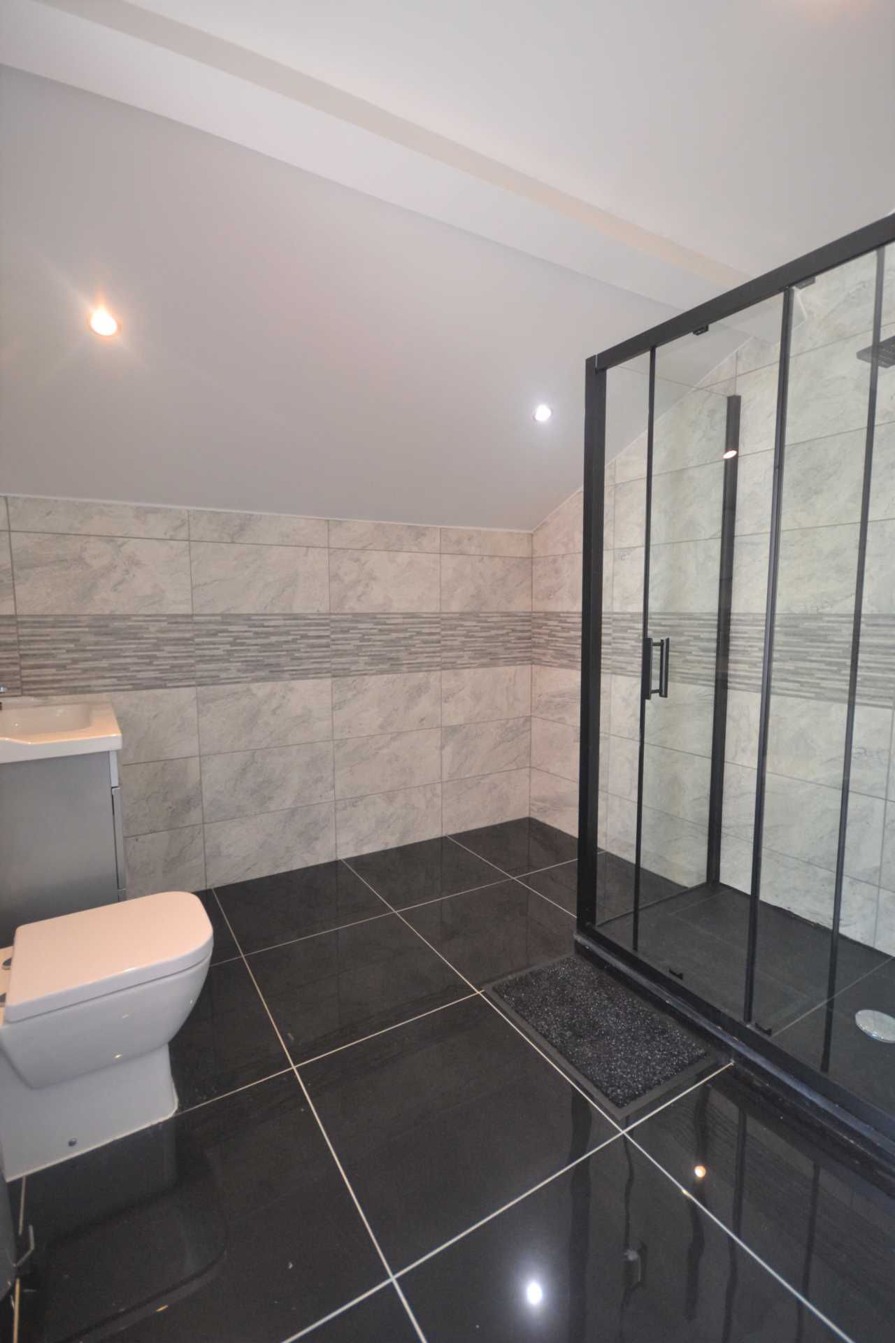 Additional Property Image 4 bedroom Terraced to rent in Reading 10
