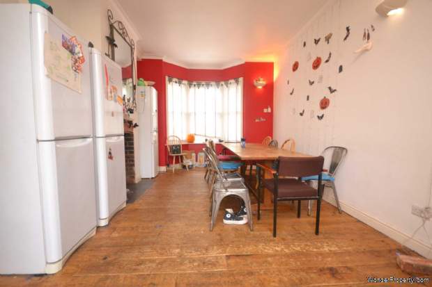 Additional Property Image 10 bedroom Semi Detached to rent in Reading 2