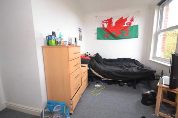 Additional Property Image 10 bedroom Semi Detached to rent in Reading 7