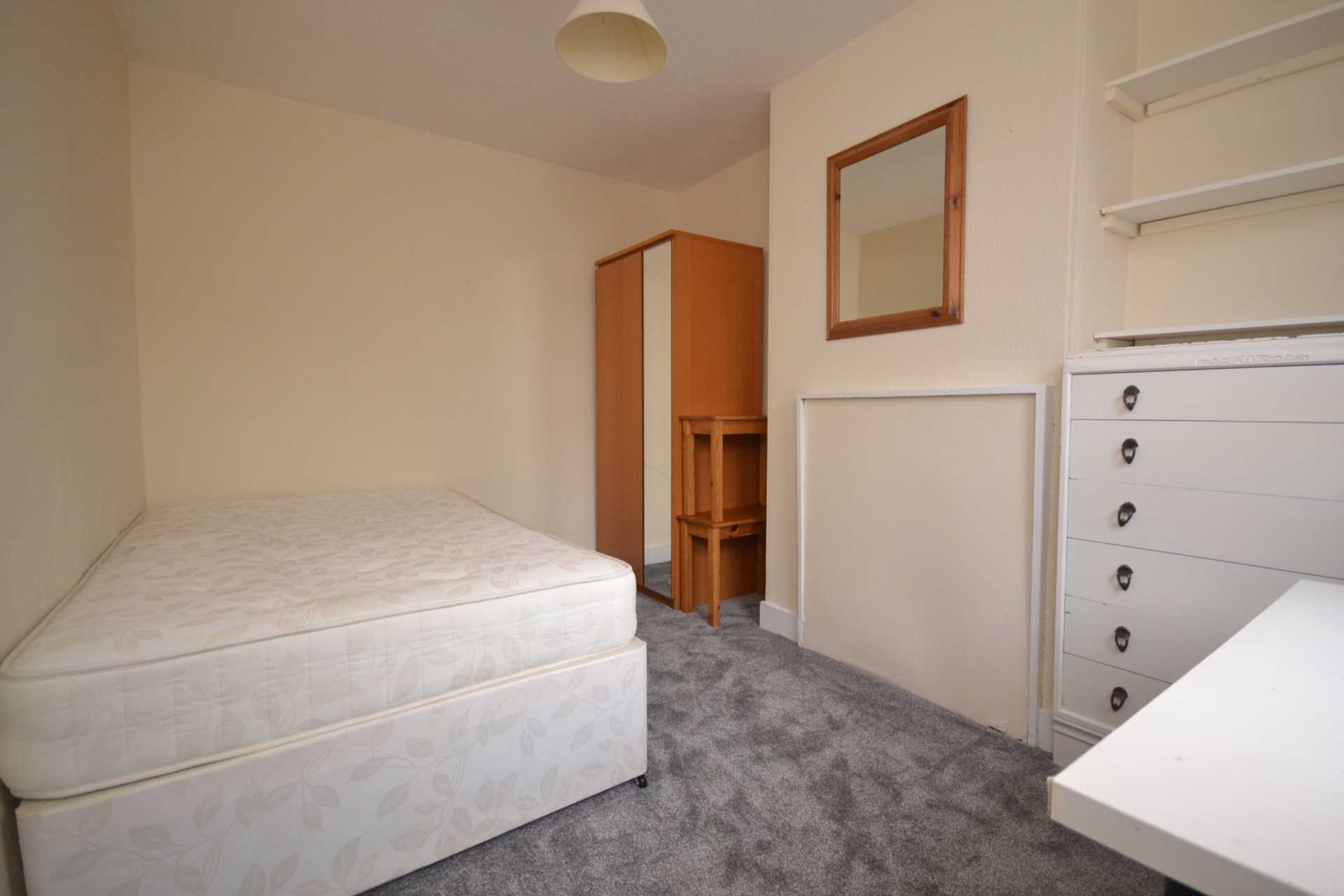 Additional Property Image 4 bedroom Terraced to rent in Reading 5