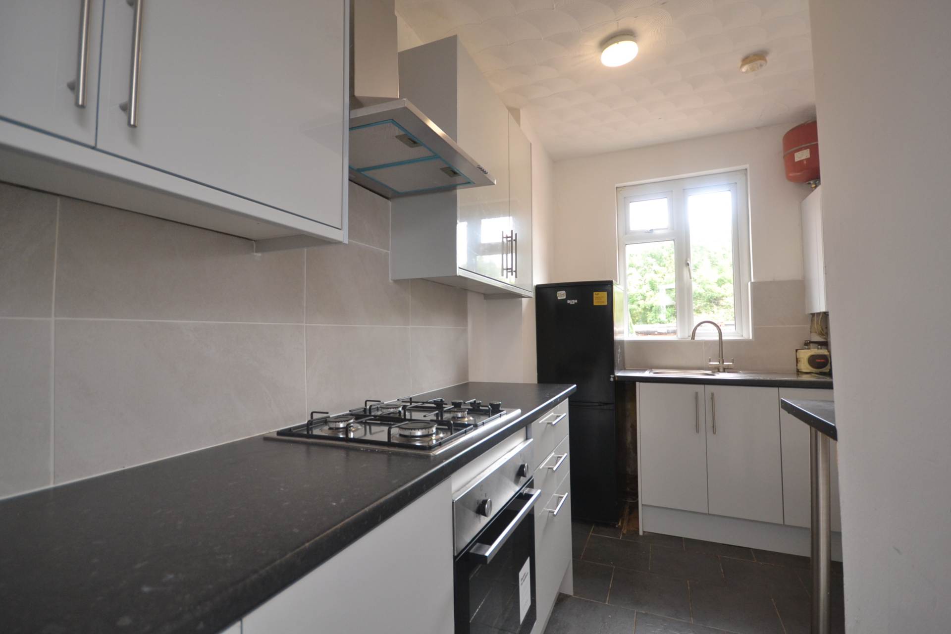 Additional Property Image 8 bedroom End of Terrace to rent in Reading 3