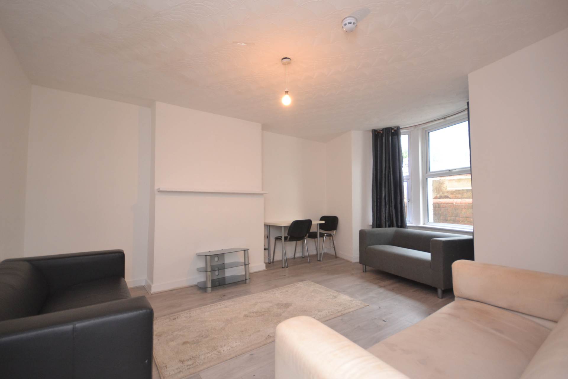 Additional Property Image 8 bedroom End of Terrace to rent in Reading 7