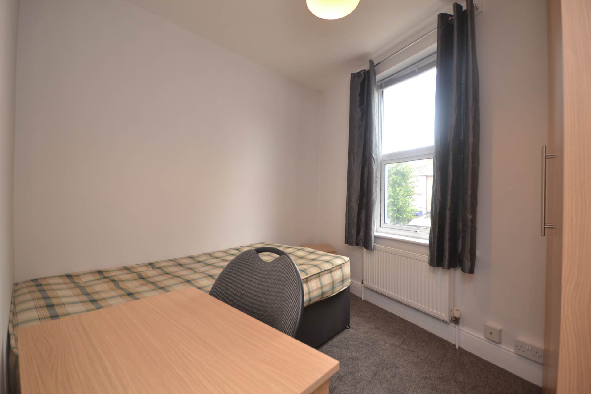 Additional Property Image 8 bedroom End of Terrace to rent in Reading 8