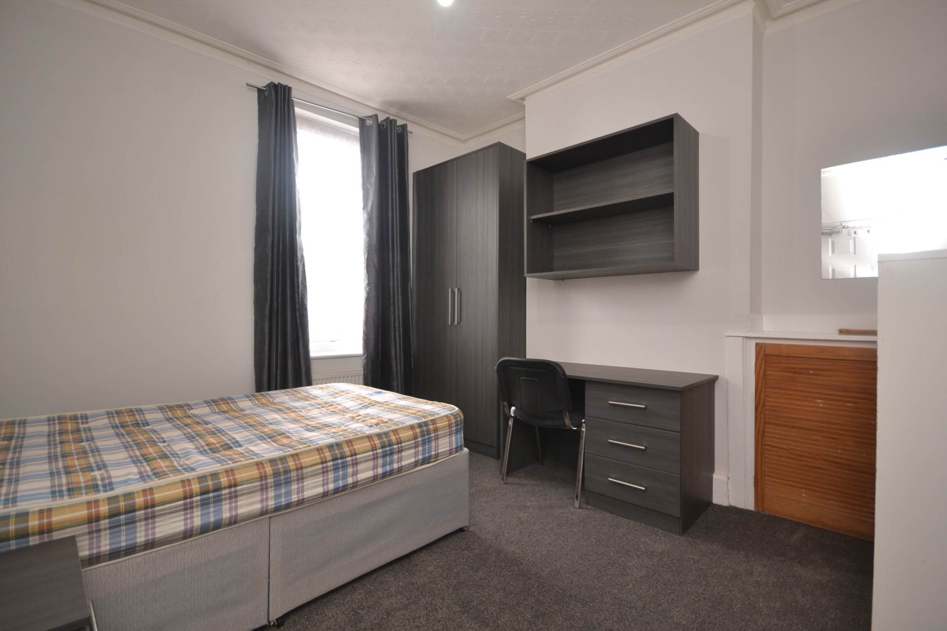 Additional Property Image 8 bedroom End of Terrace to rent in Reading 11