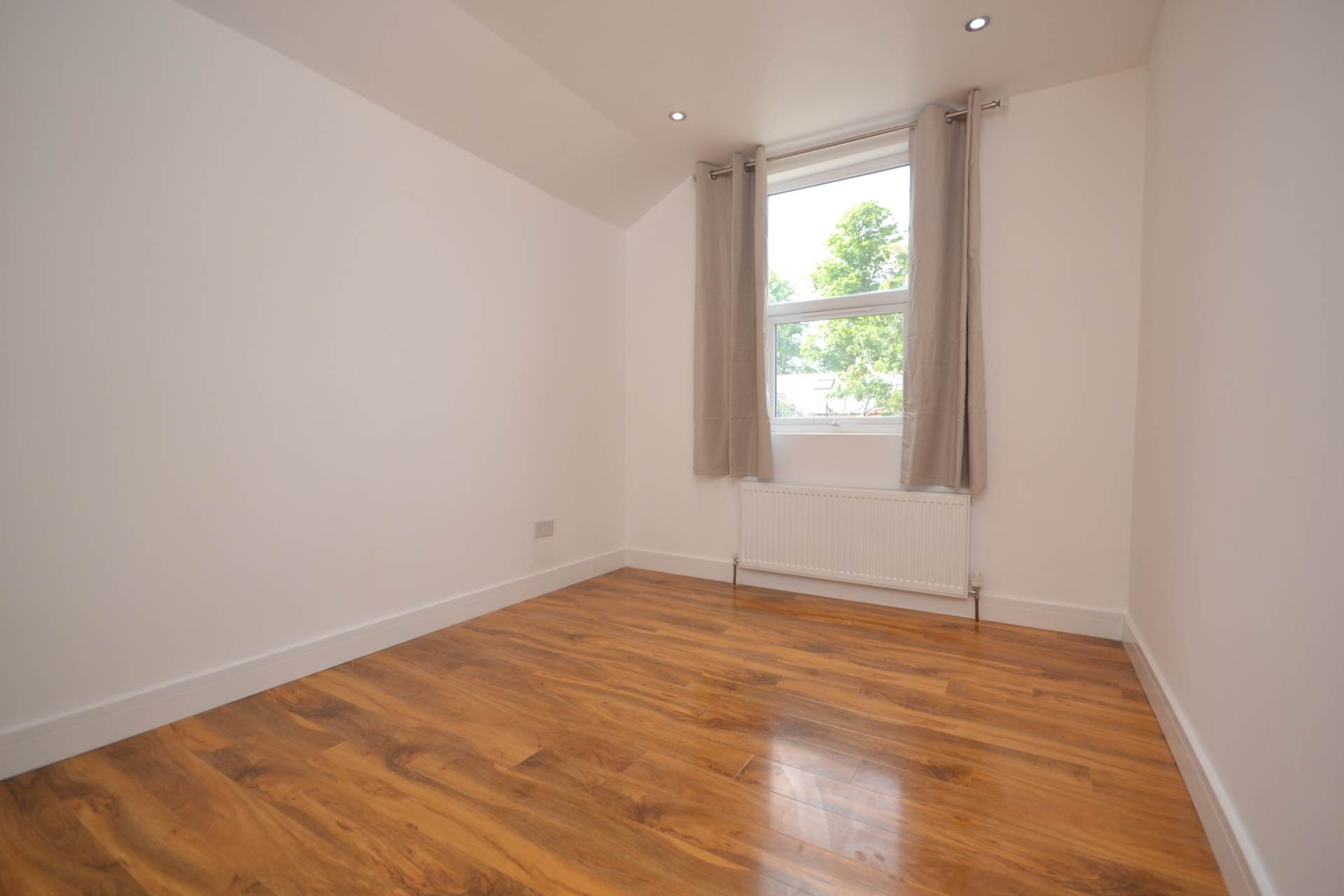 Additional Property Image 4 bedroom Terraced to rent in Reading 8