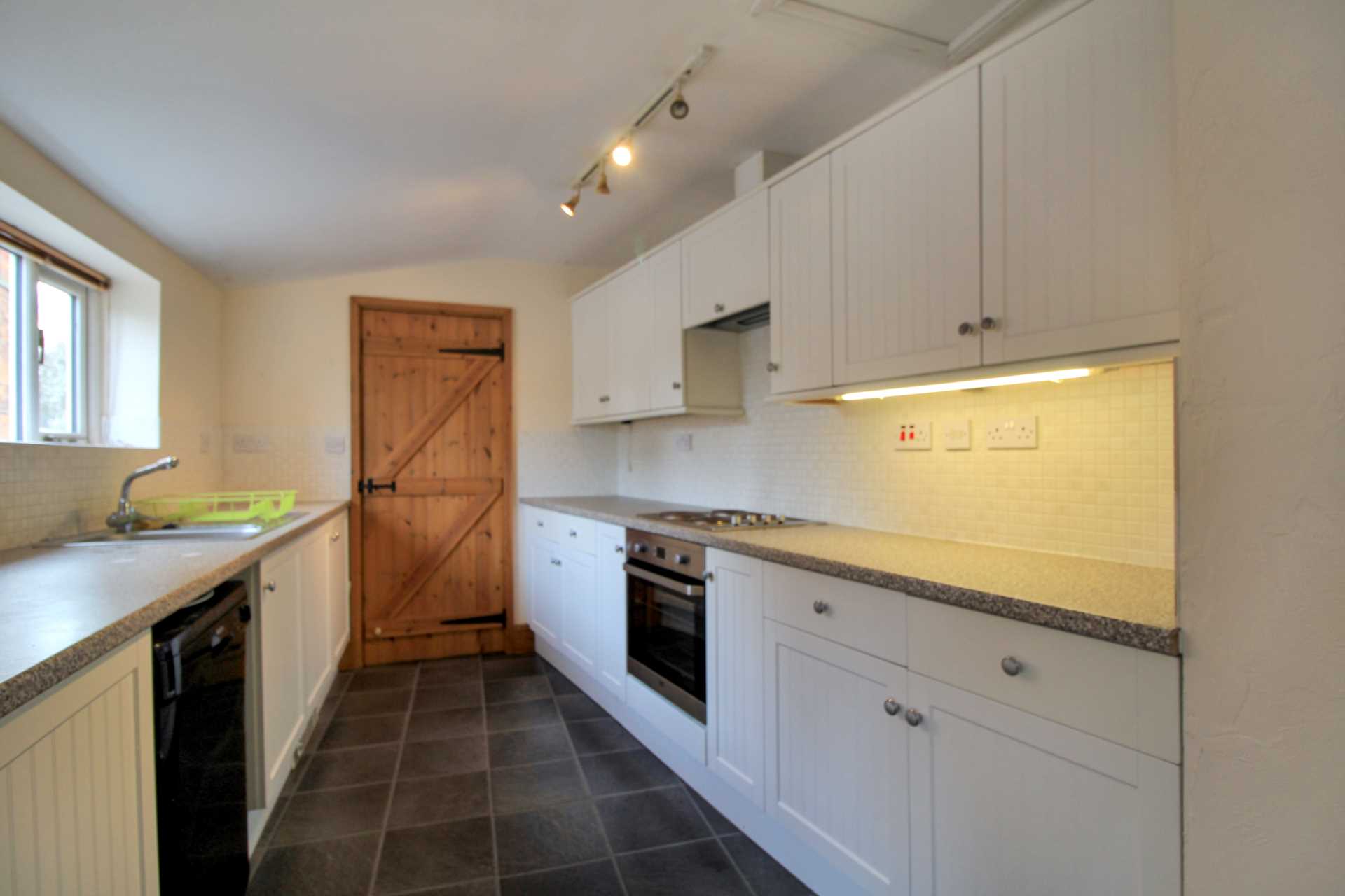 Additional Property Image 2 bedroom Cottage to rent in Banbury 2