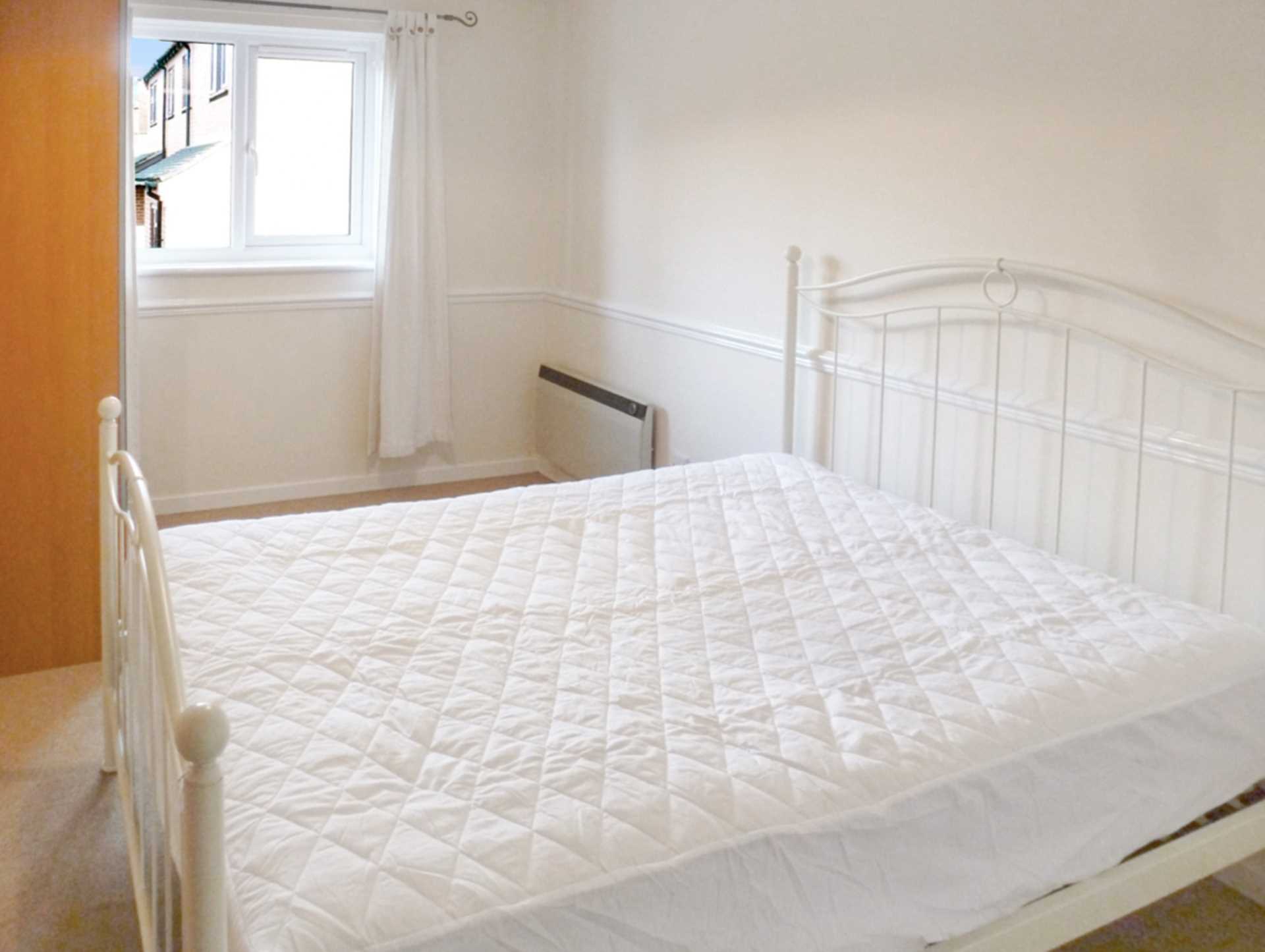 Additional Property Image 2 bedroom Flat to rent in Warwick 7