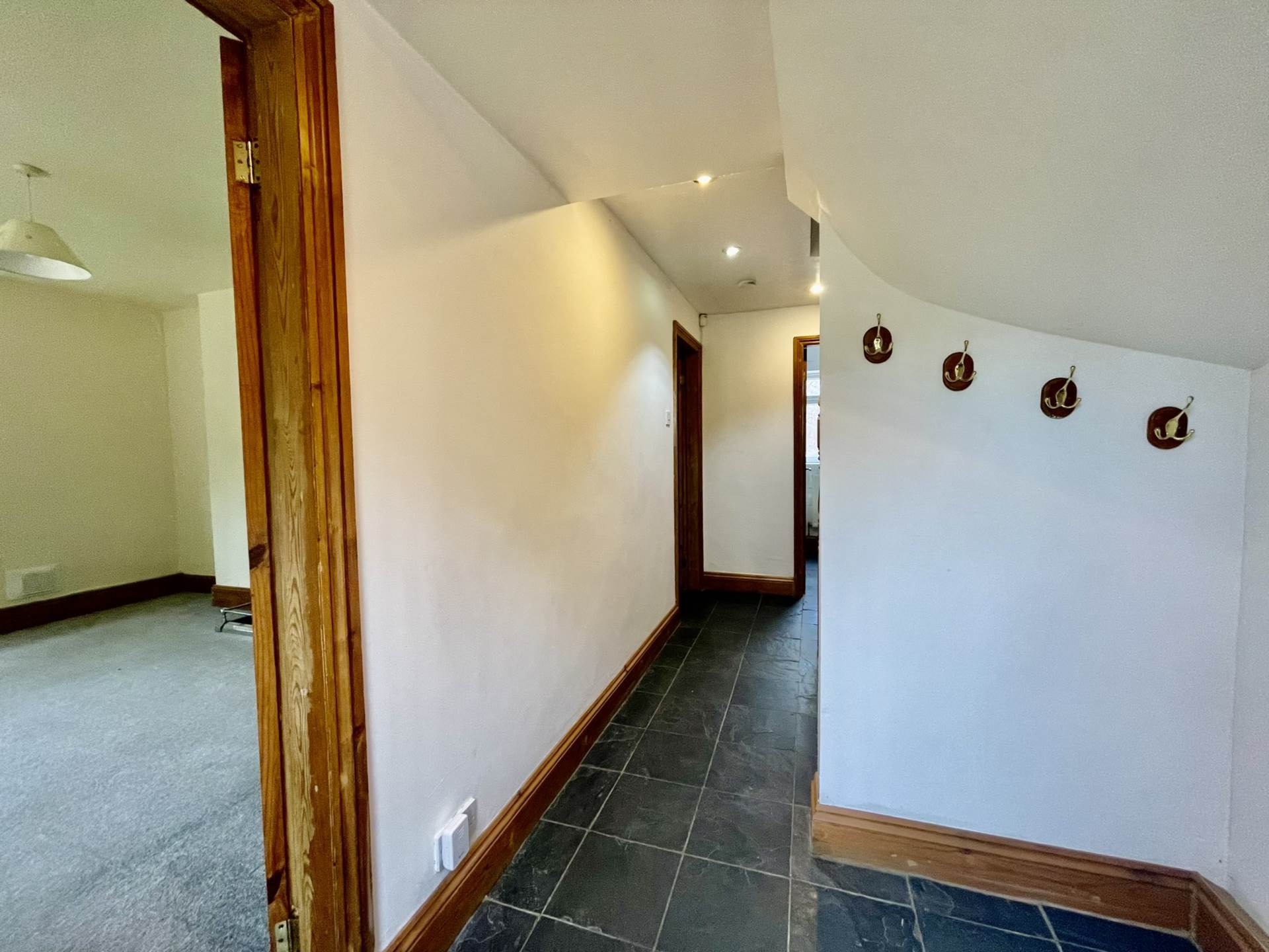 Additional Property Image 3 bedroom Detached to rent in Warwick 2