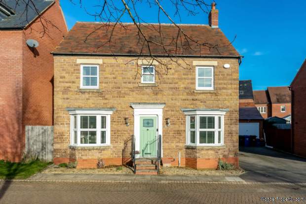 4 bedroom Detached for sale in Banbury