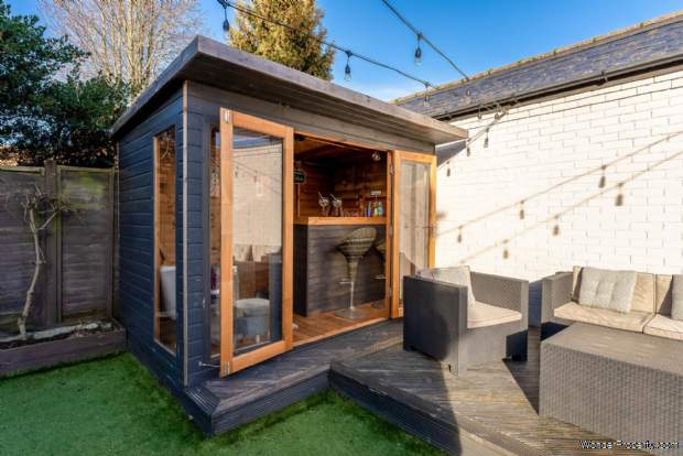 Additional Property Image 4 bedroom Detached for sale in Banbury 18