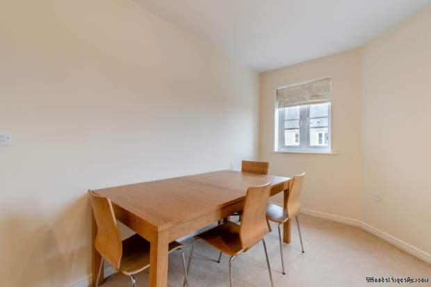 Additional Property Image 2 bedroom Apartment for sale in Northampton 6