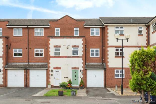 3 bedroom Town House for sale in Banbury