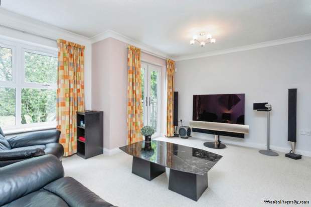 Additional Property Image 3 bedroom Town House for sale in Banbury 2