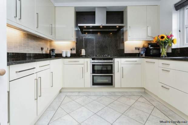 Additional Property Image 3 bedroom Town House for sale in Banbury 5