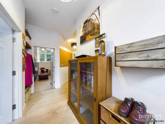 Additional Property Image 2 bedroom Flat for sale in Chipping Norton 11