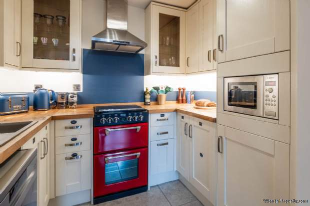 Additional Property Image 2 bedroom Apartment for sale in Cheltenham 5