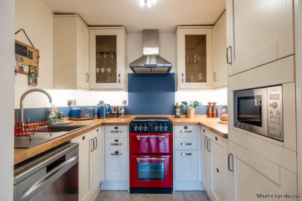 Additional Property Image 2 bedroom Apartment for sale in Cheltenham 6