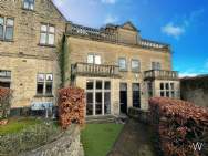 2 bedroom Apartment for sale in Cheltenham