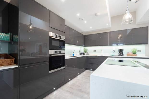 Additional Property Image 3 bedroom Apartment for sale in Burford 5