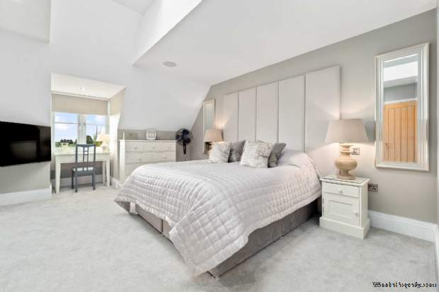 Additional Property Image 3 bedroom Apartment for sale in Burford 12