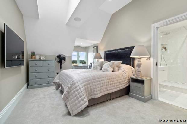 Additional Property Image 3 bedroom Apartment for sale in Burford 16