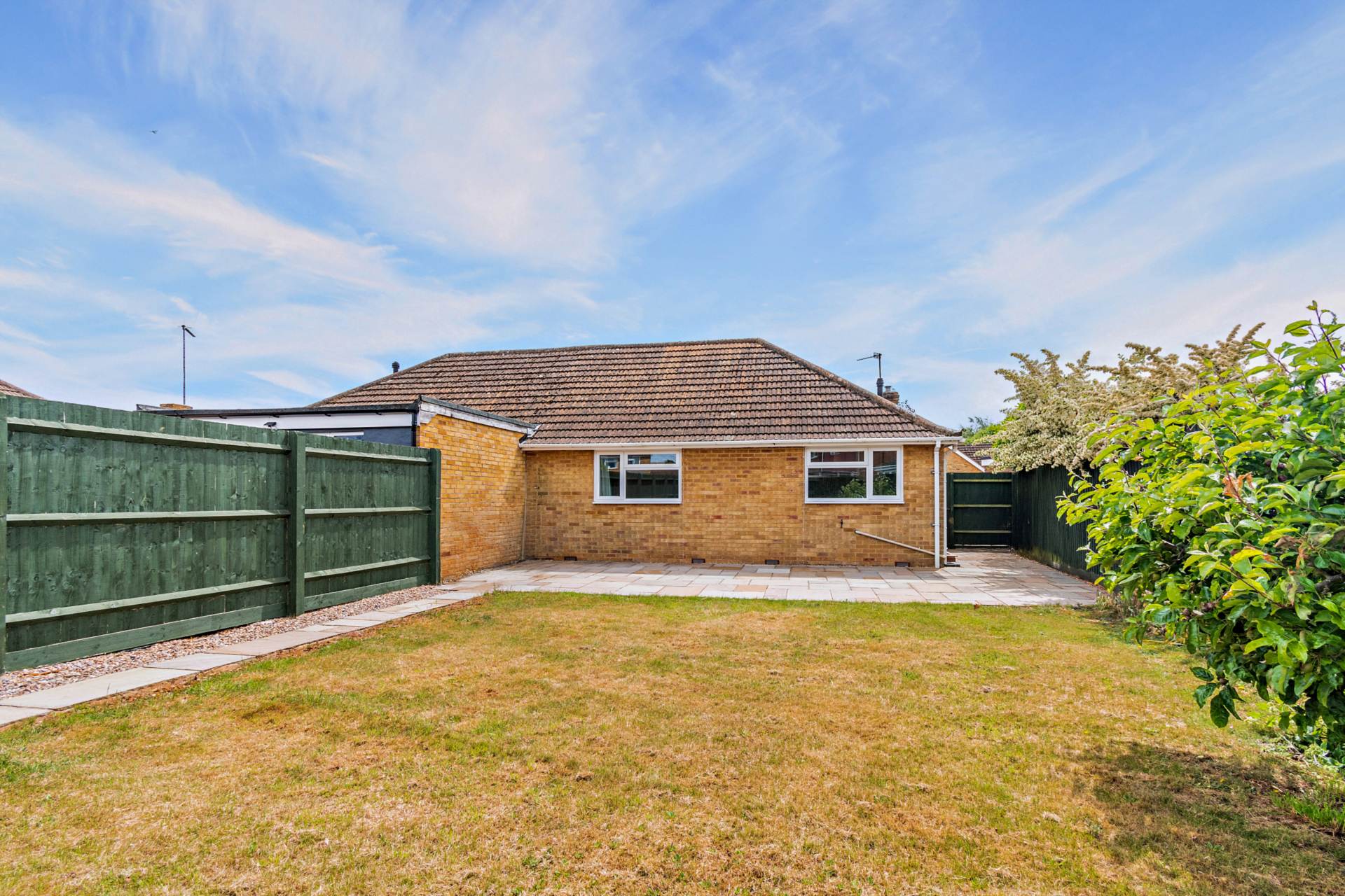 Additional Property Image 2 bedroom Bungalow for sale in Banbury 13
