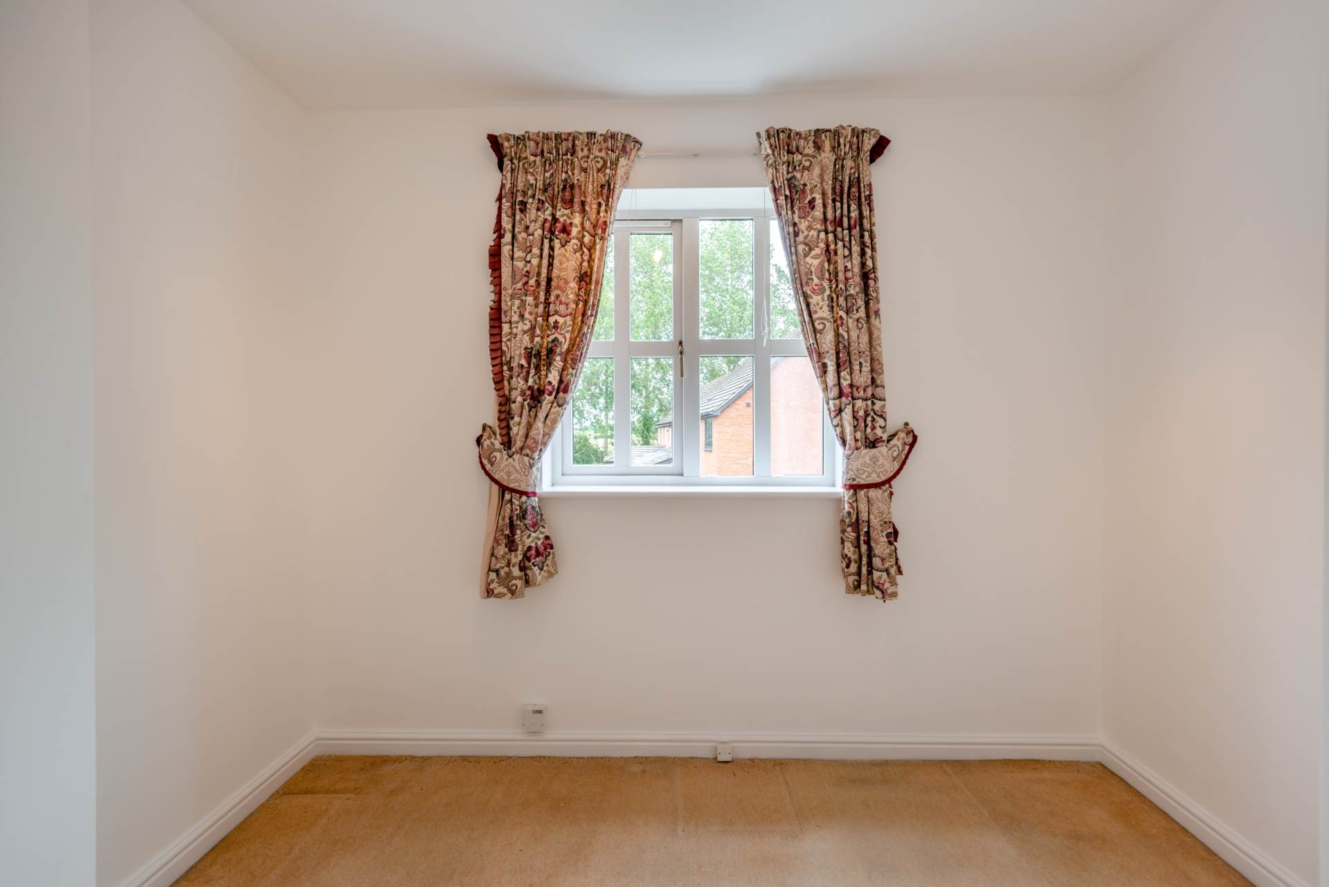 Additional Property Image 4 bedroom Detached for sale in Warwick 17