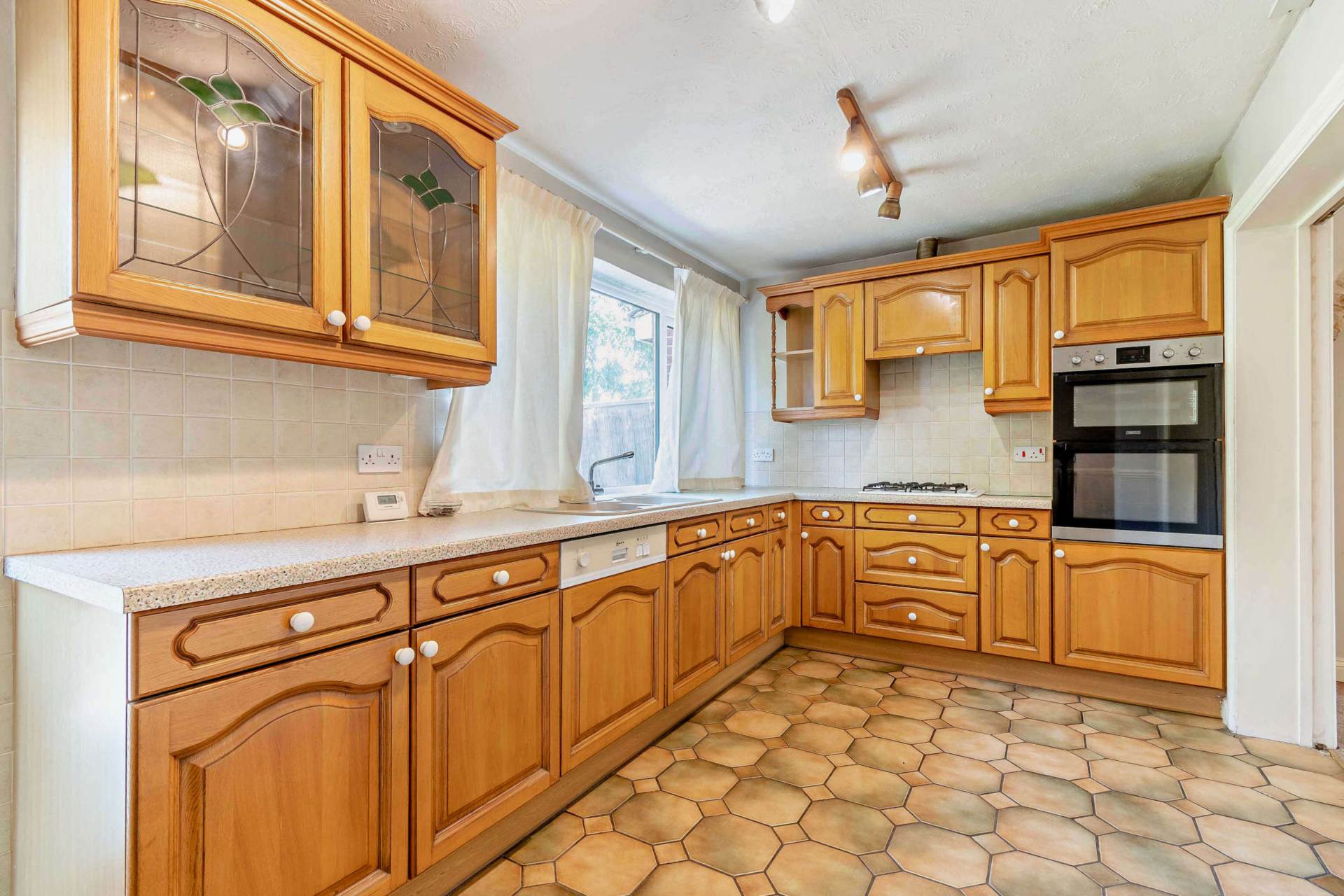 Additional Property Image 3 bedroom Semi Detached for sale in Banbury 5