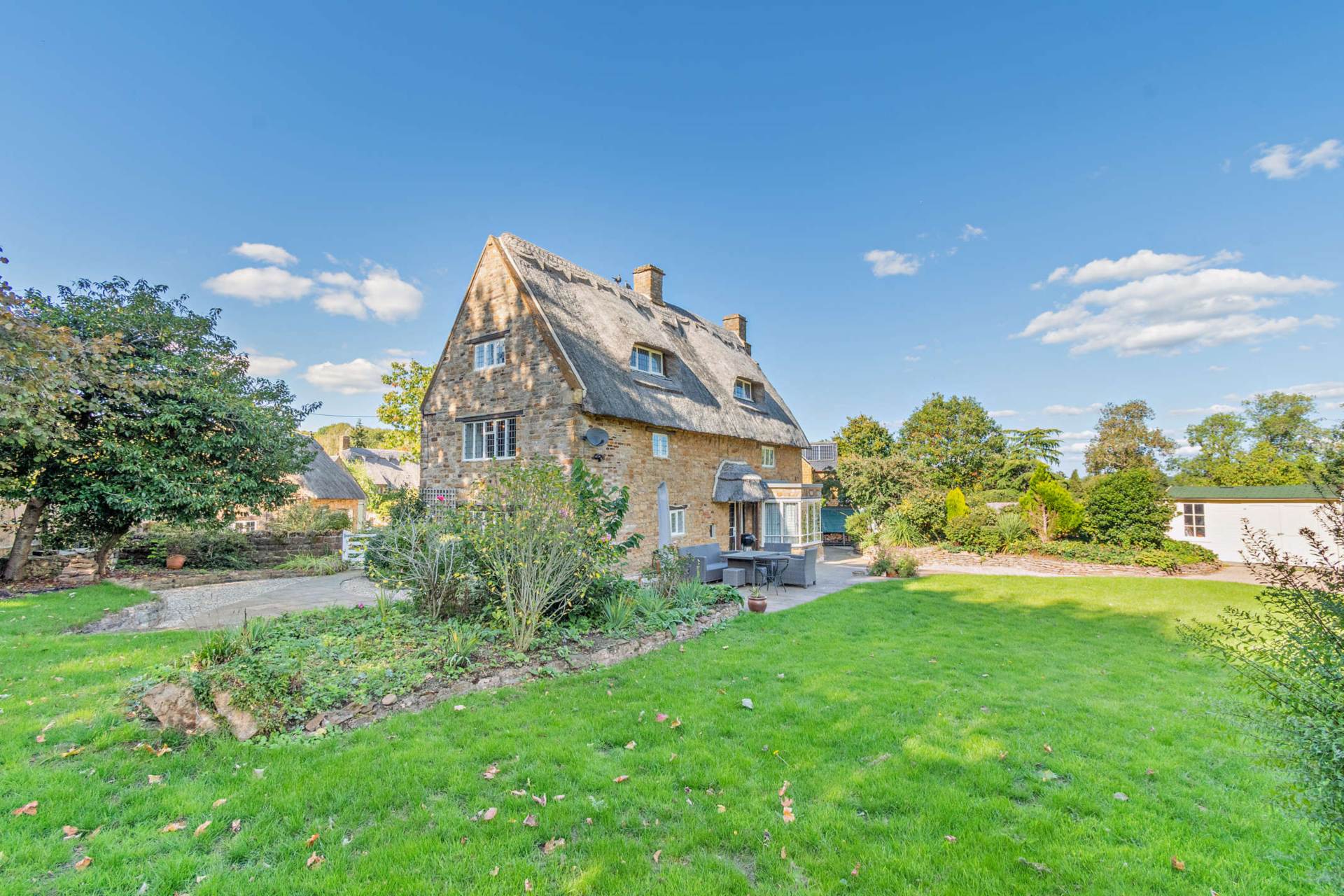 Additional Property Image 4 bedroom Detached for sale in Banbury 7