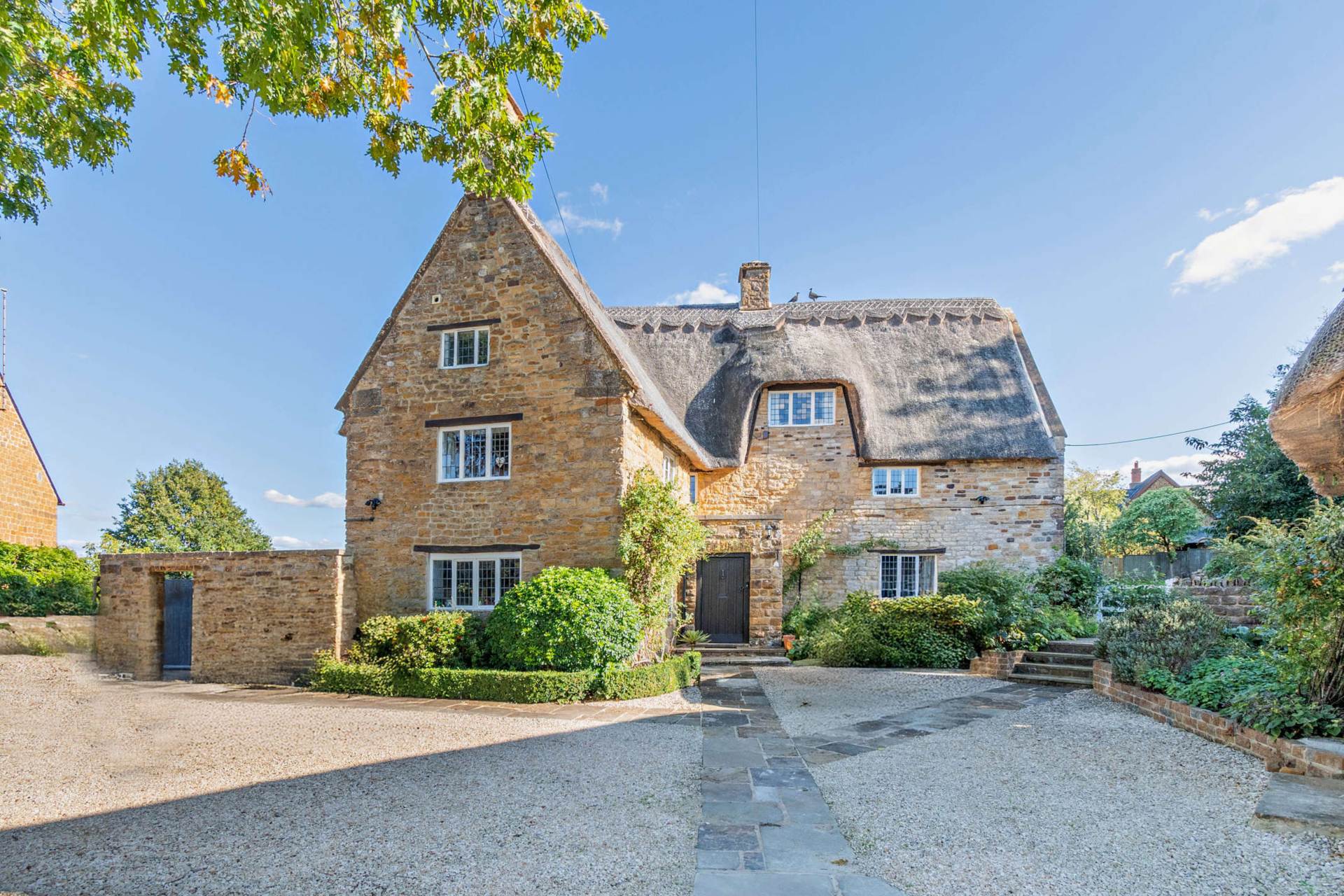 Additional Property Image 4 bedroom Detached for sale in Banbury 12