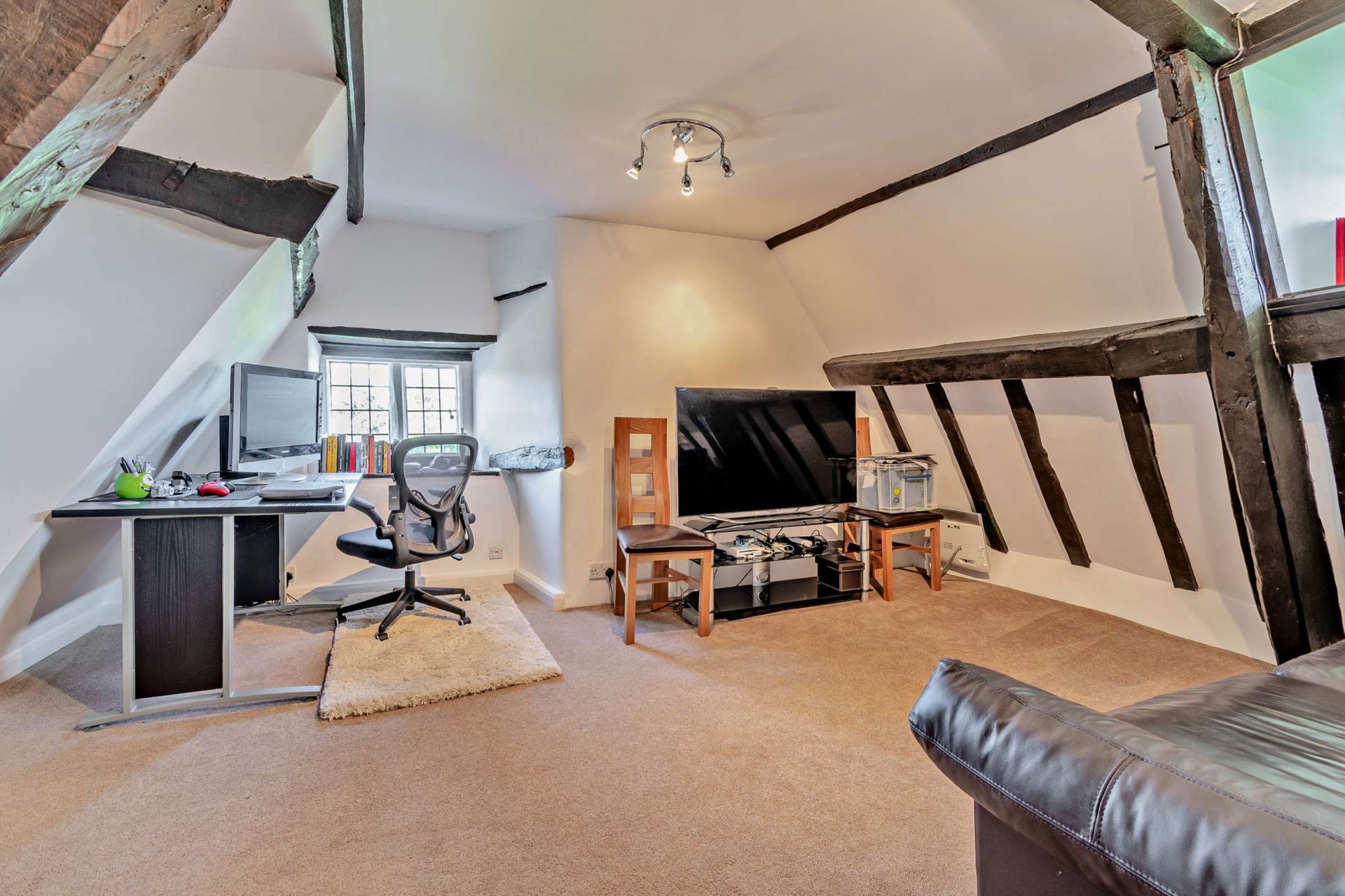Additional Property Image 4 bedroom Detached for sale in Banbury 34