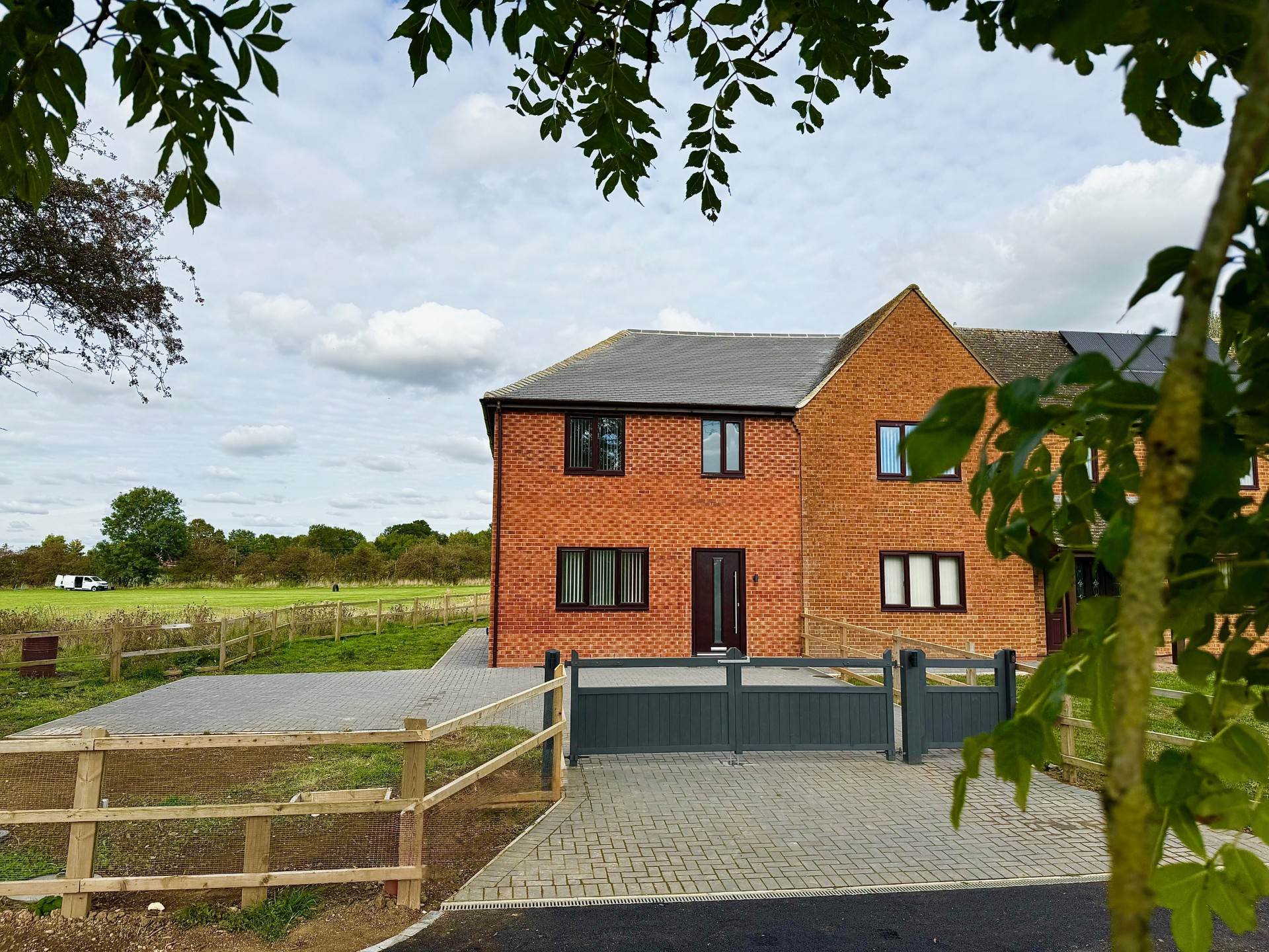 Additional Property Image 3 bedroom Semi Detached to rent in Banbury 2