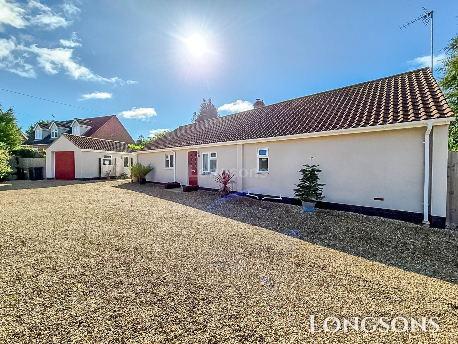 4 bedroom Detached Bungalow for sale in Swaffham