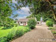 4 bedroom Detached Bungalow for sale in Swaffham