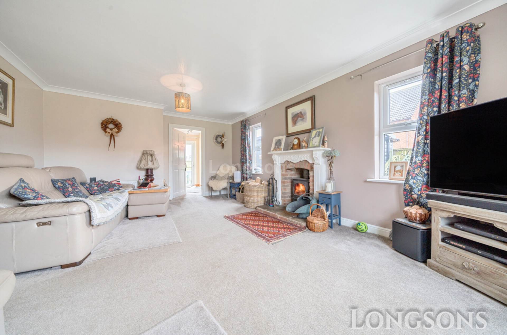 Additional Property Image 4 bedroom Detached for sale in Kings Lynn 4