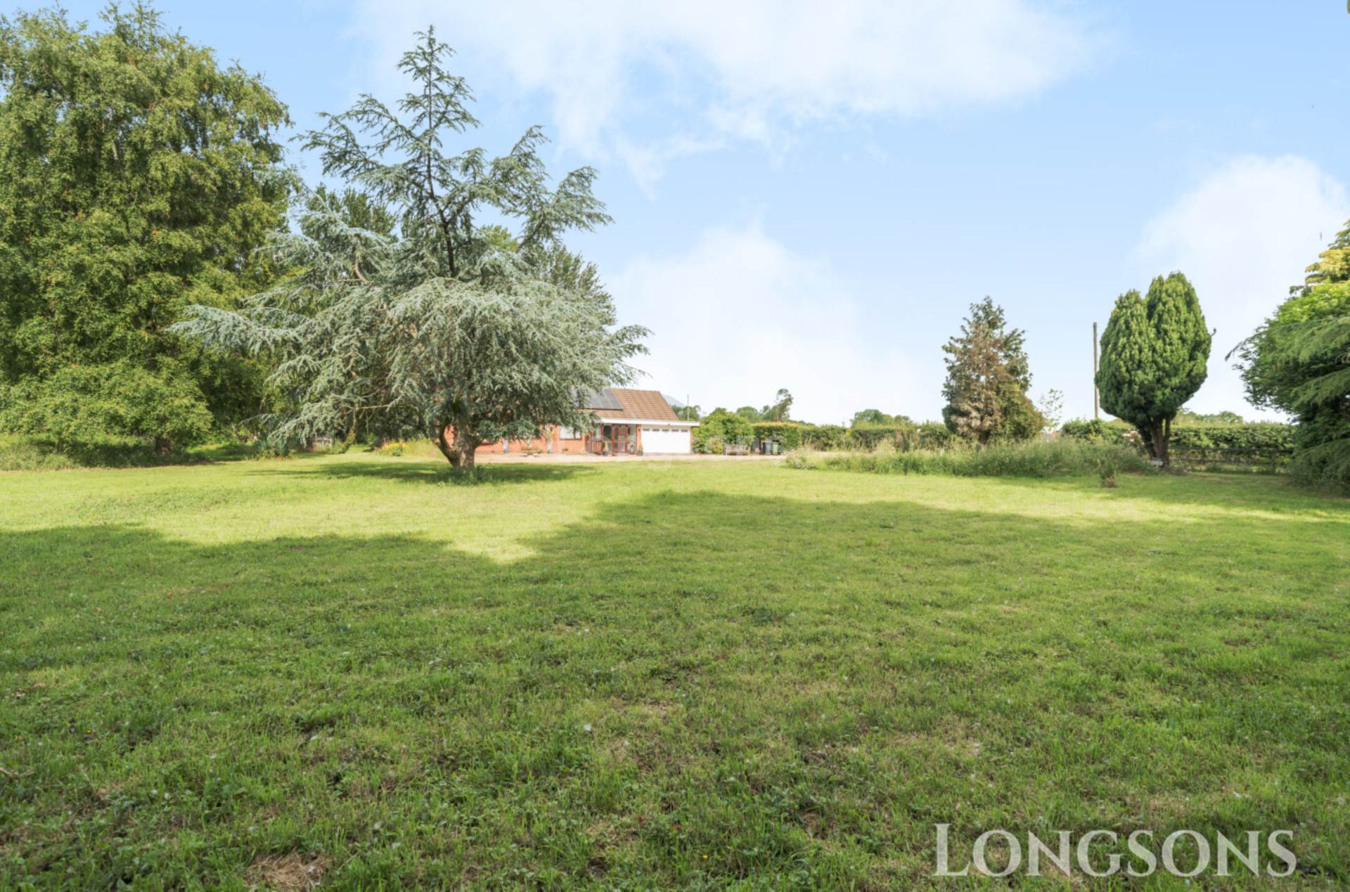Additional Property Image 4 bedroom Detached Bungalow for sale in Kings Lynn 11